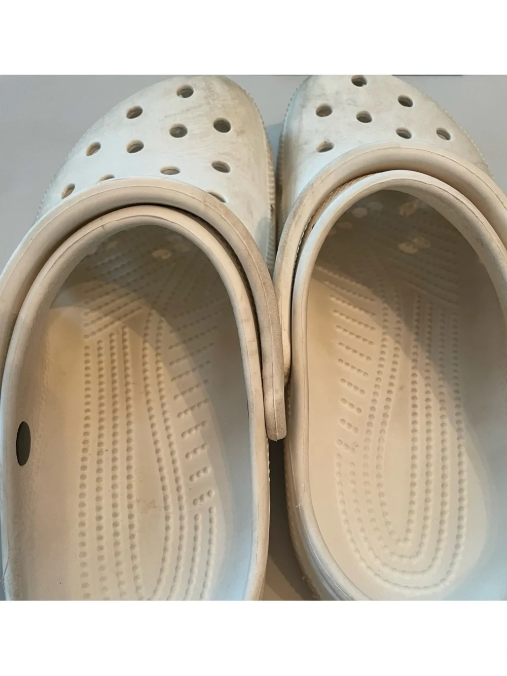 CROCS  Slip-On Clog